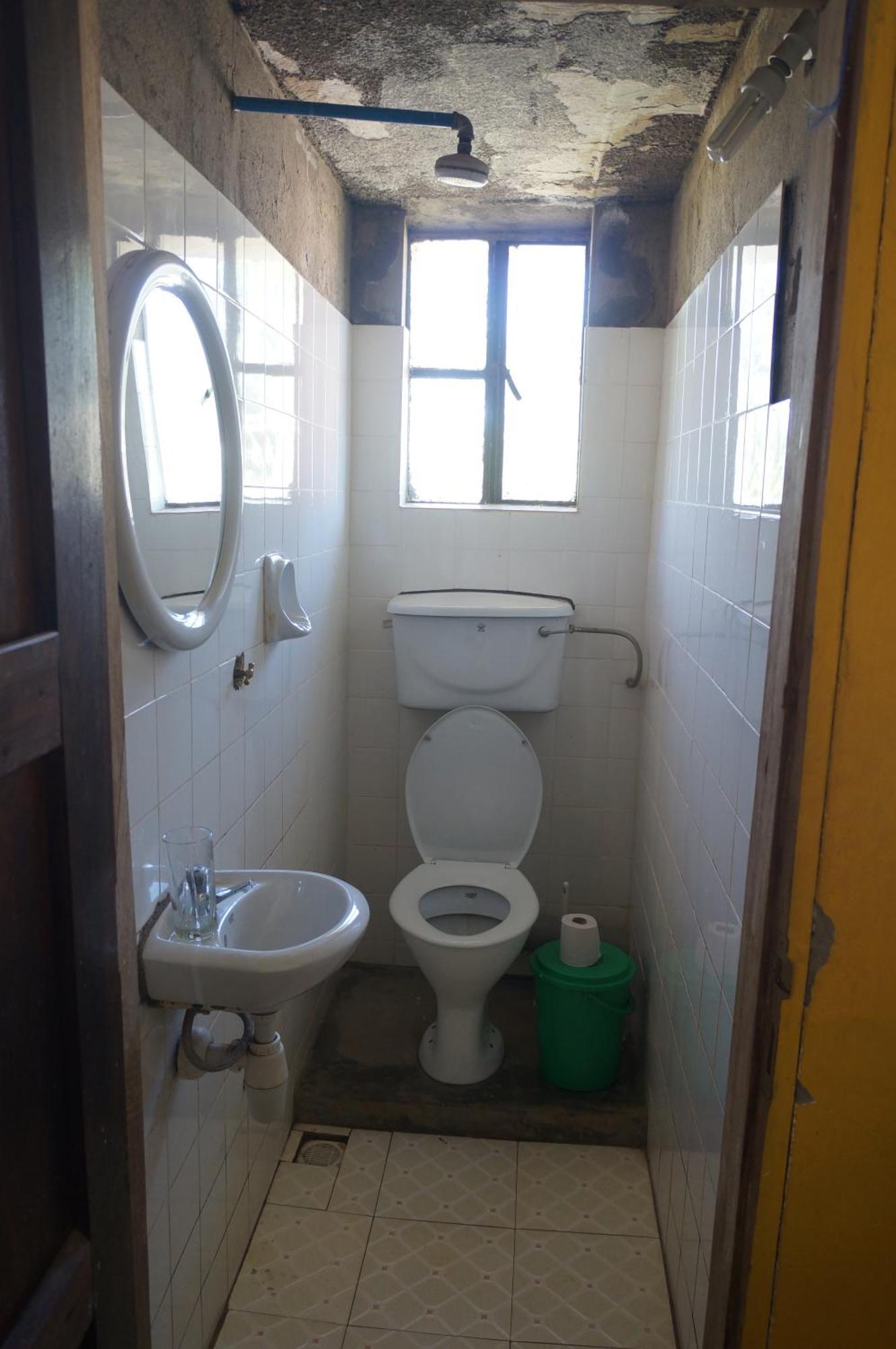 Masaka Backpackers, Tourists Cottage & Campsite Экстерьер фото