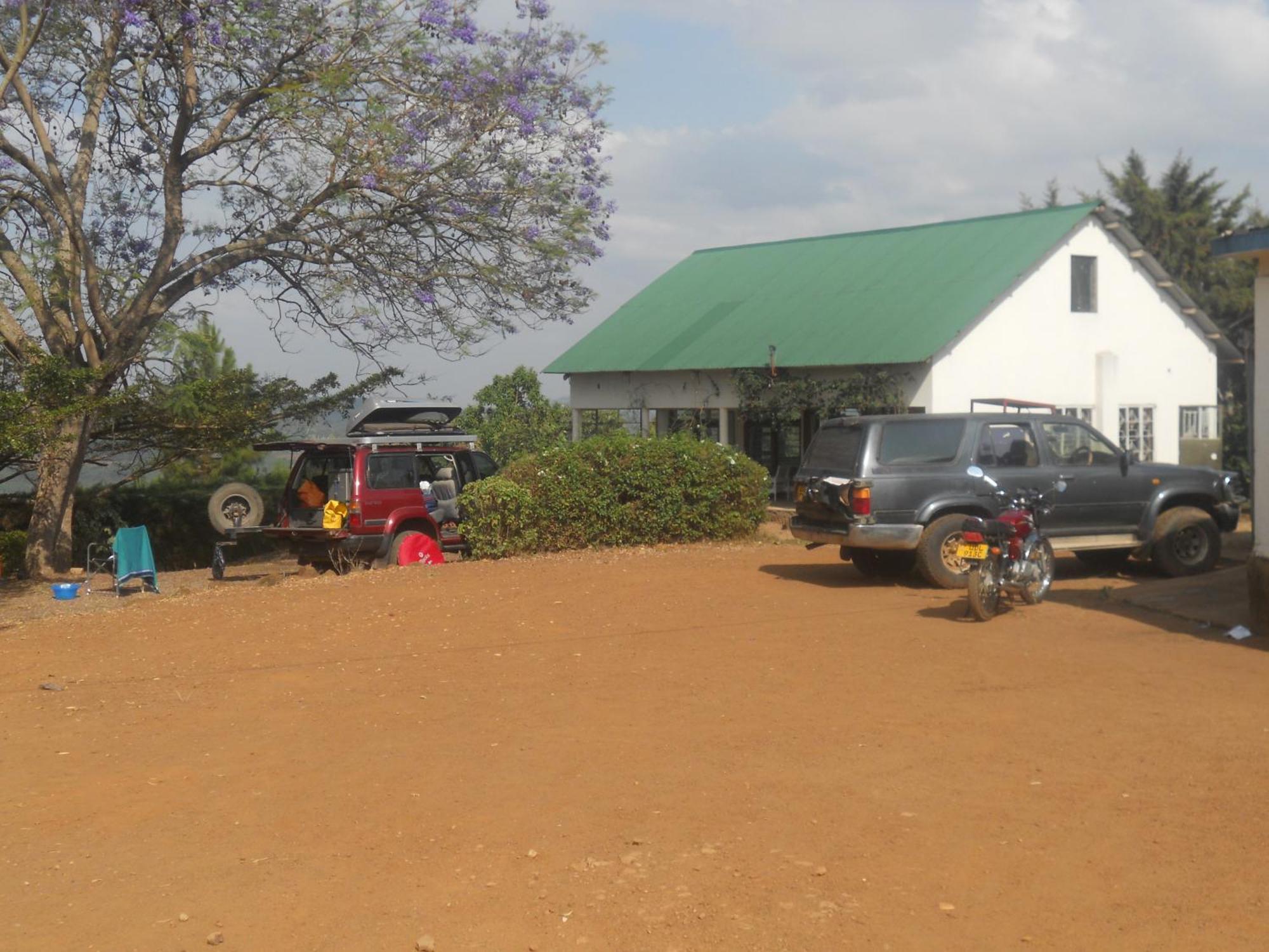 Masaka Backpackers, Tourists Cottage & Campsite Экстерьер фото