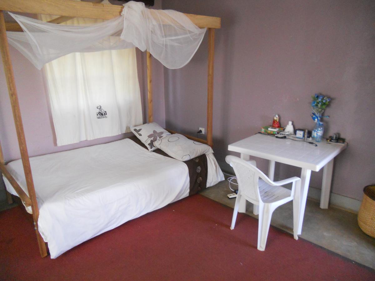 Masaka Backpackers, Tourists Cottage & Campsite Экстерьер фото