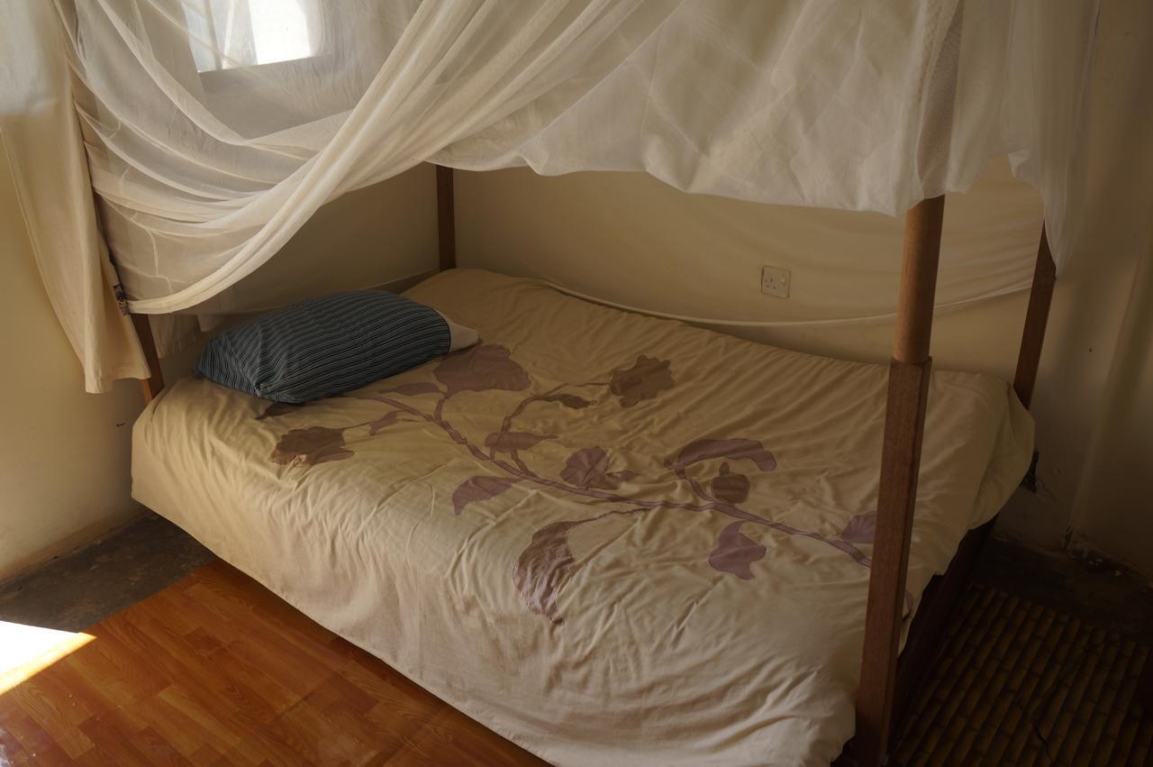 Masaka Backpackers, Tourists Cottage & Campsite Экстерьер фото