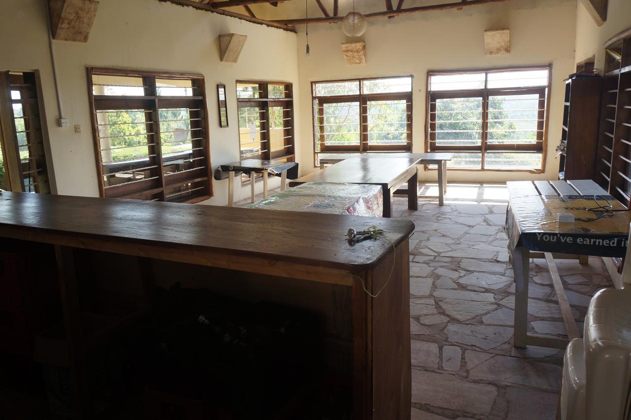 Masaka Backpackers, Tourists Cottage & Campsite Экстерьер фото
