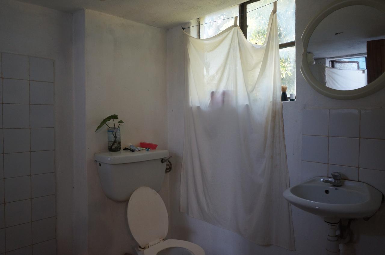 Masaka Backpackers, Tourists Cottage & Campsite Экстерьер фото