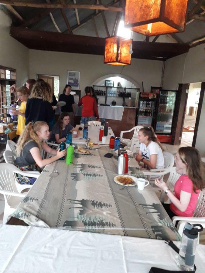 Masaka Backpackers, Tourists Cottage & Campsite Экстерьер фото